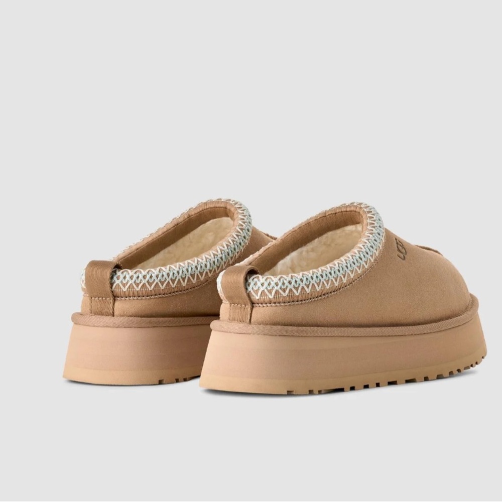 UGG Women's Tazz Slippers in Tan